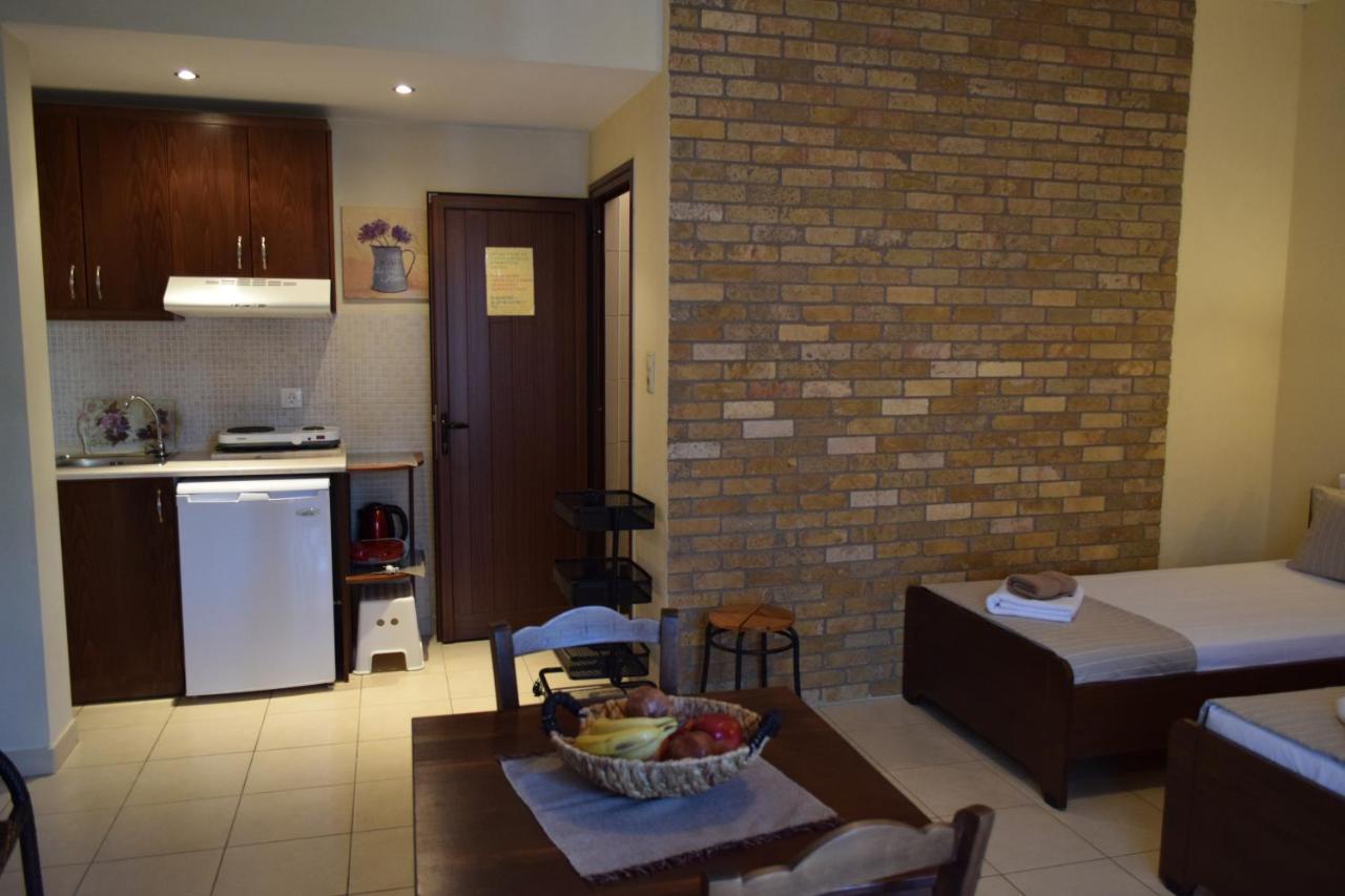 Marika House Apartment สตาวรอส ภายนอก รูปภาพ